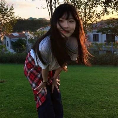 壁花女孩梦游中